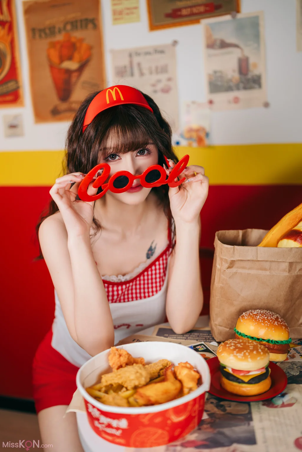 Coser@鹿八岁: 麦门打工日记 (17 photos)