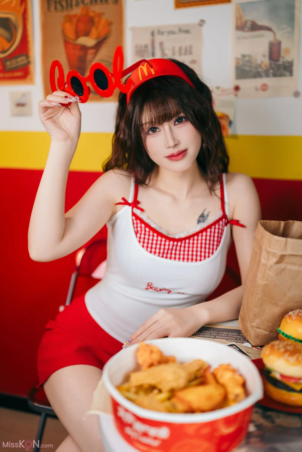 Coser@鹿八岁: 麦门打工日记 (17 photos)