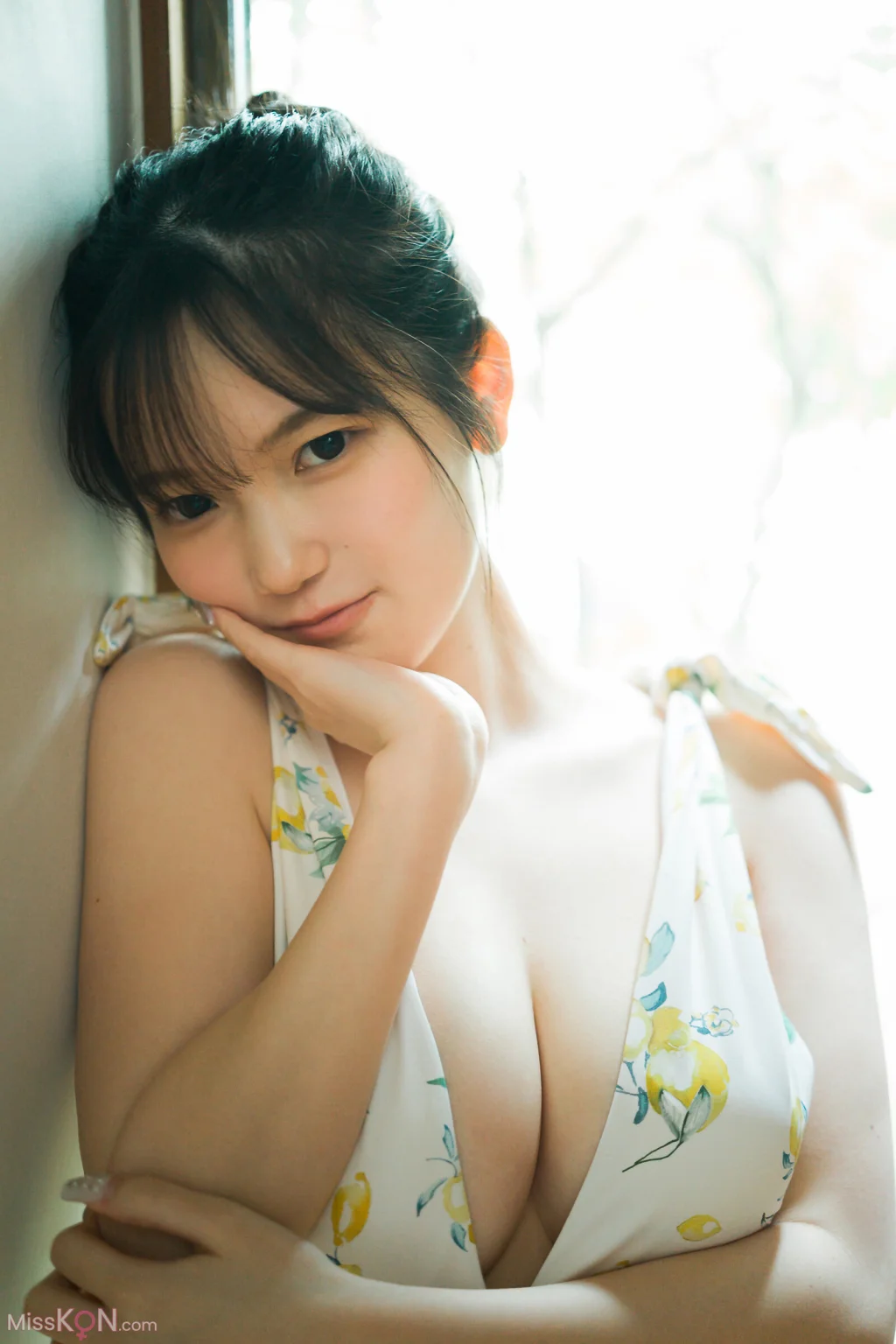 [JP] Tīmaki (ちーまき): 漫画アクションデジタル写真集 「Z世代のとろけるボディ」 (51 photos) – Page 2