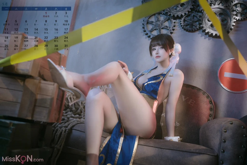 Coser@鹿八岁: 2026精选日历壁纸 (12 photos)
