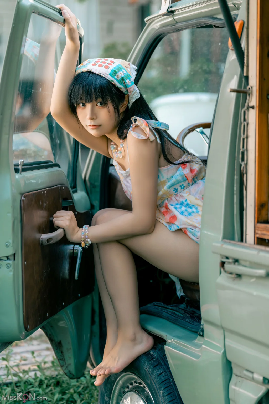 Coser@花音葉子: 夏天的记忆 (39 photos + 1 video)