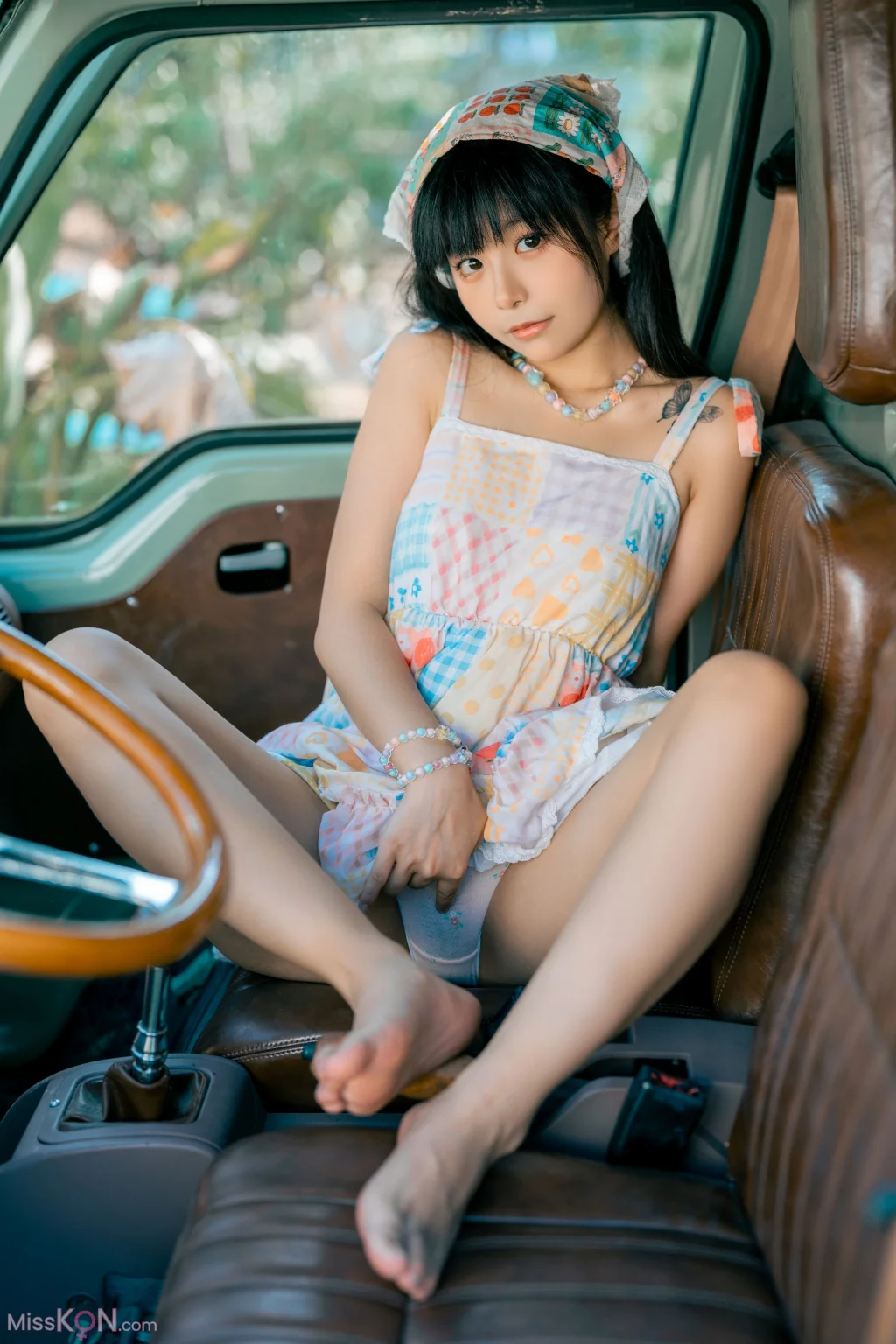 Coser@花音葉子: 夏天的记忆 (39 photos + 1 video)
