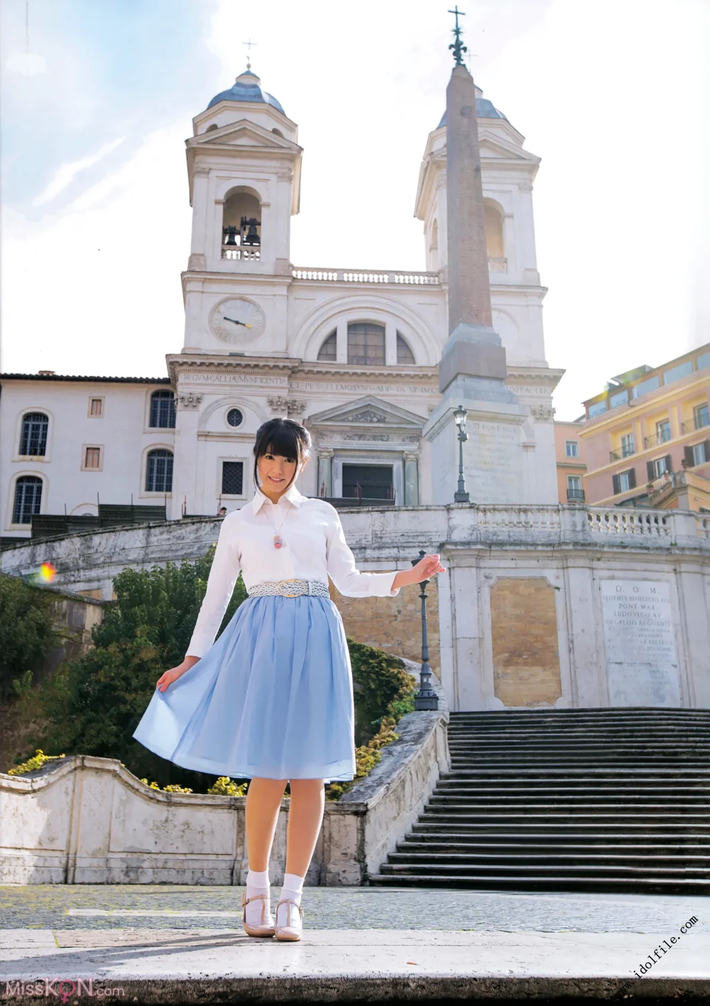 [JP] Ayana Taketatsu (竹達彩奈): 写真集 「あやちさん in ITALY」 (109 photos)