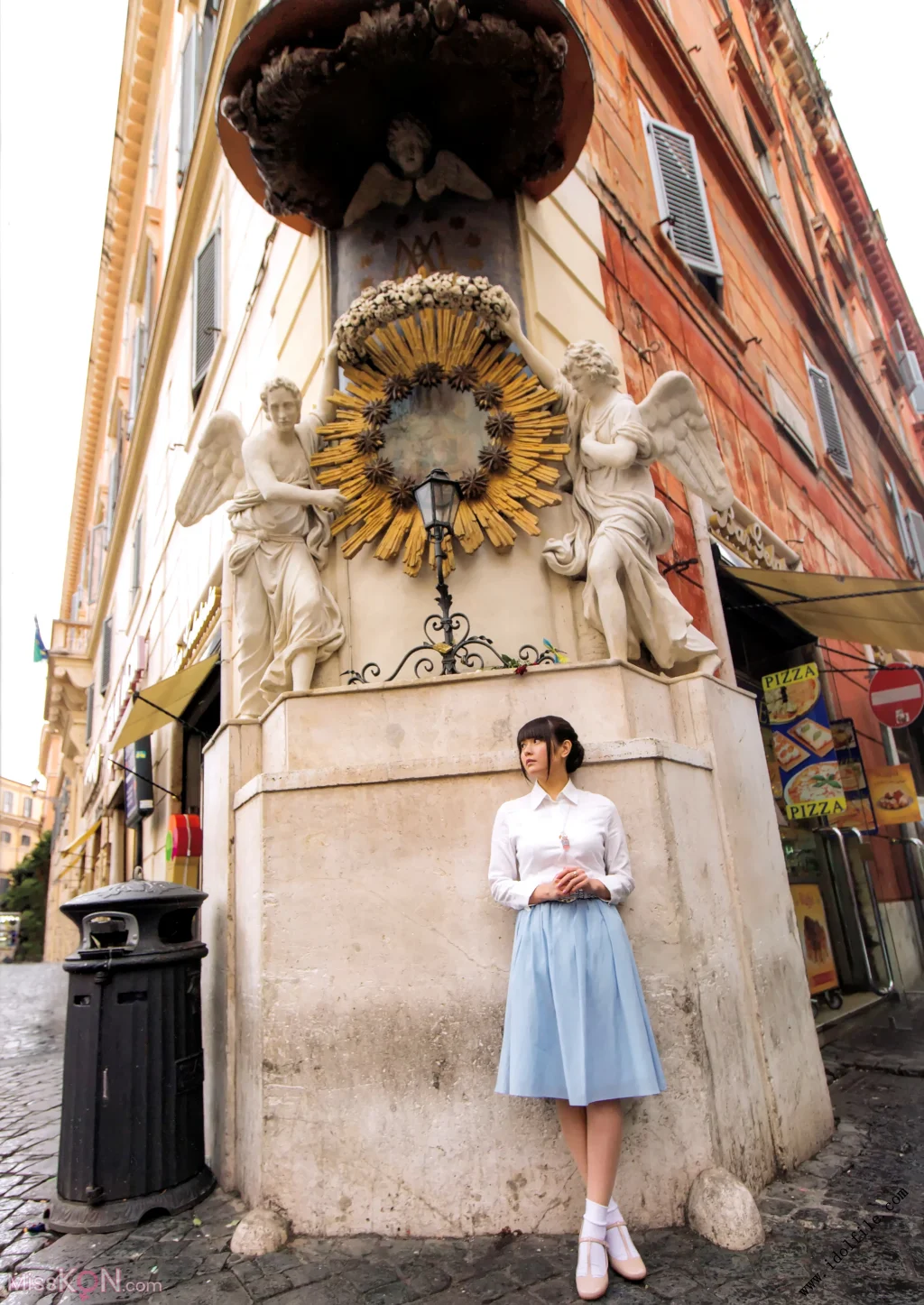 [JP] Ayana Taketatsu (竹達彩奈): 写真集 「あやちさん in ITALY」 (109 photos)