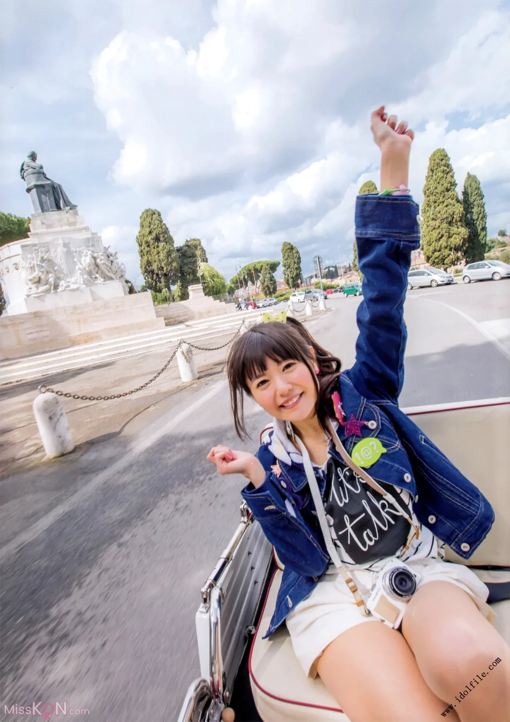 [JP] Ayana Taketatsu (竹達彩奈): 写真集 「あやちさん in ITALY」 (109 photos)