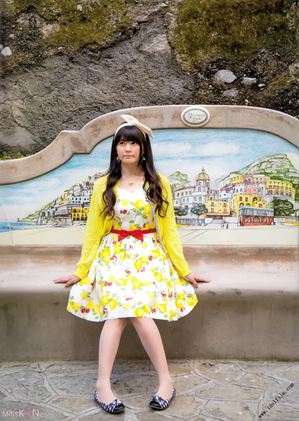 [JP] Ayana Taketatsu (竹達彩奈): 写真集 「あやちさん in ITALY」 (109 photos) – Page 2
