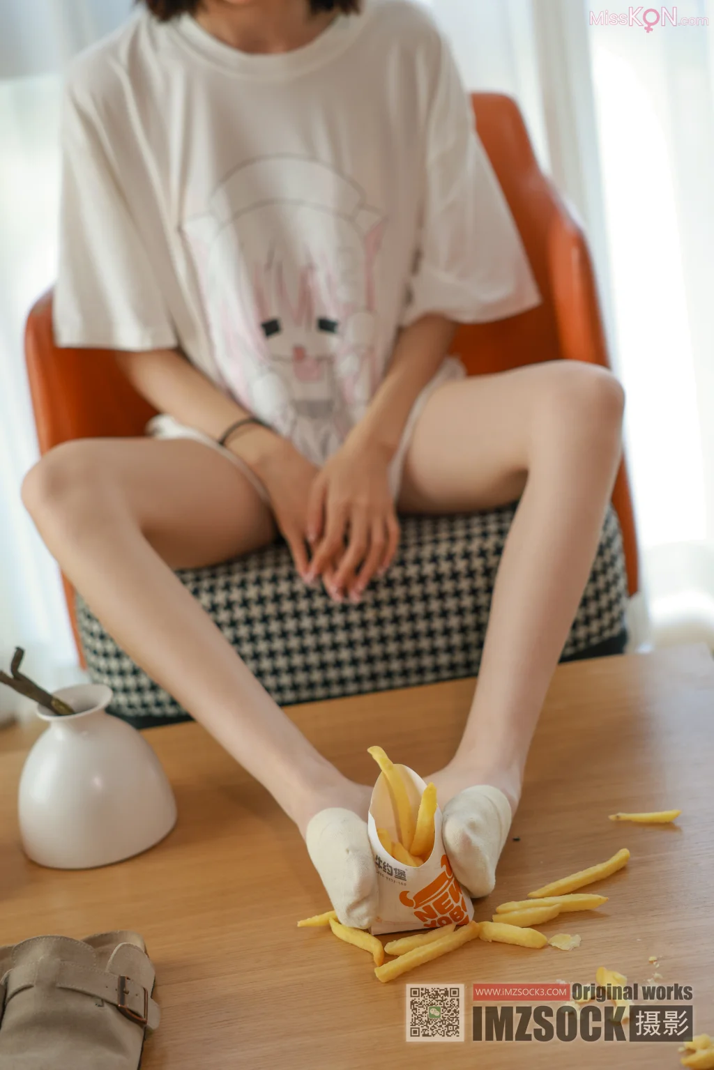 [MZSOCK爱美足] No.346: 秋秋 (110 photos + 1 video) – Page 2