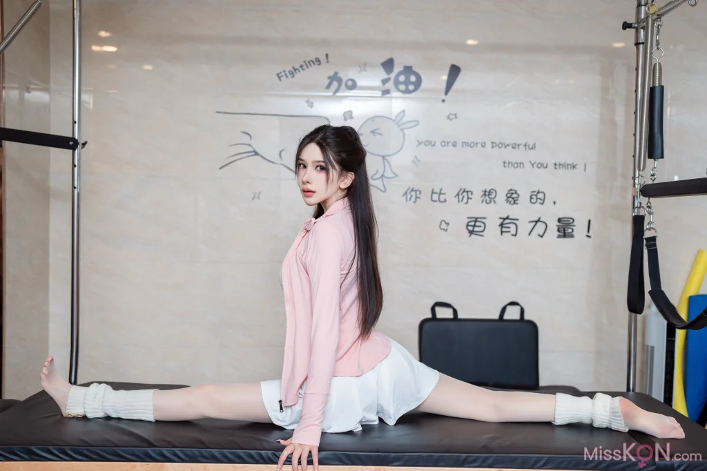 [内购无水印] Li Li Sha (李丽莎): 秀人网模特 双人缠绵 (90 photos)