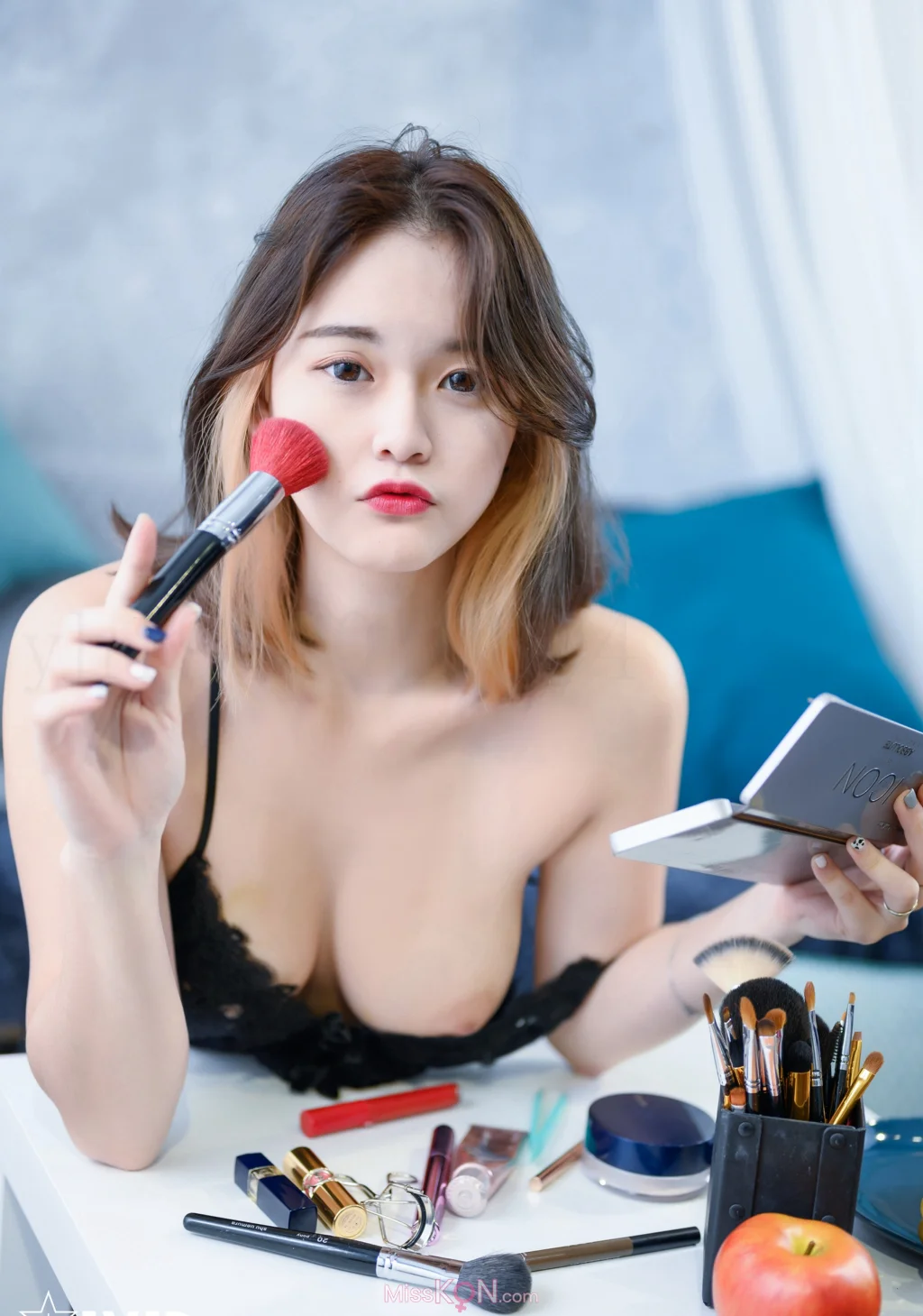 [JVID] Li Yan (黎妍): 彩妝師的假期,黎妍全裸放鬆身心靈 (120 photos) – Page 3