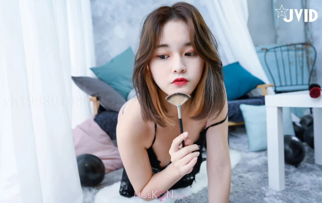 [JVID] Li Yan (黎妍): 彩妝師的假期,黎妍全裸放鬆身心靈 (120 photos) – Page 3