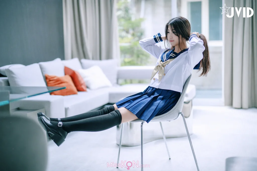 [JVID] 肉包Mini: 童顏巨乳的學生妹 肉包，放課後的特殊打工服務 (109 photos)