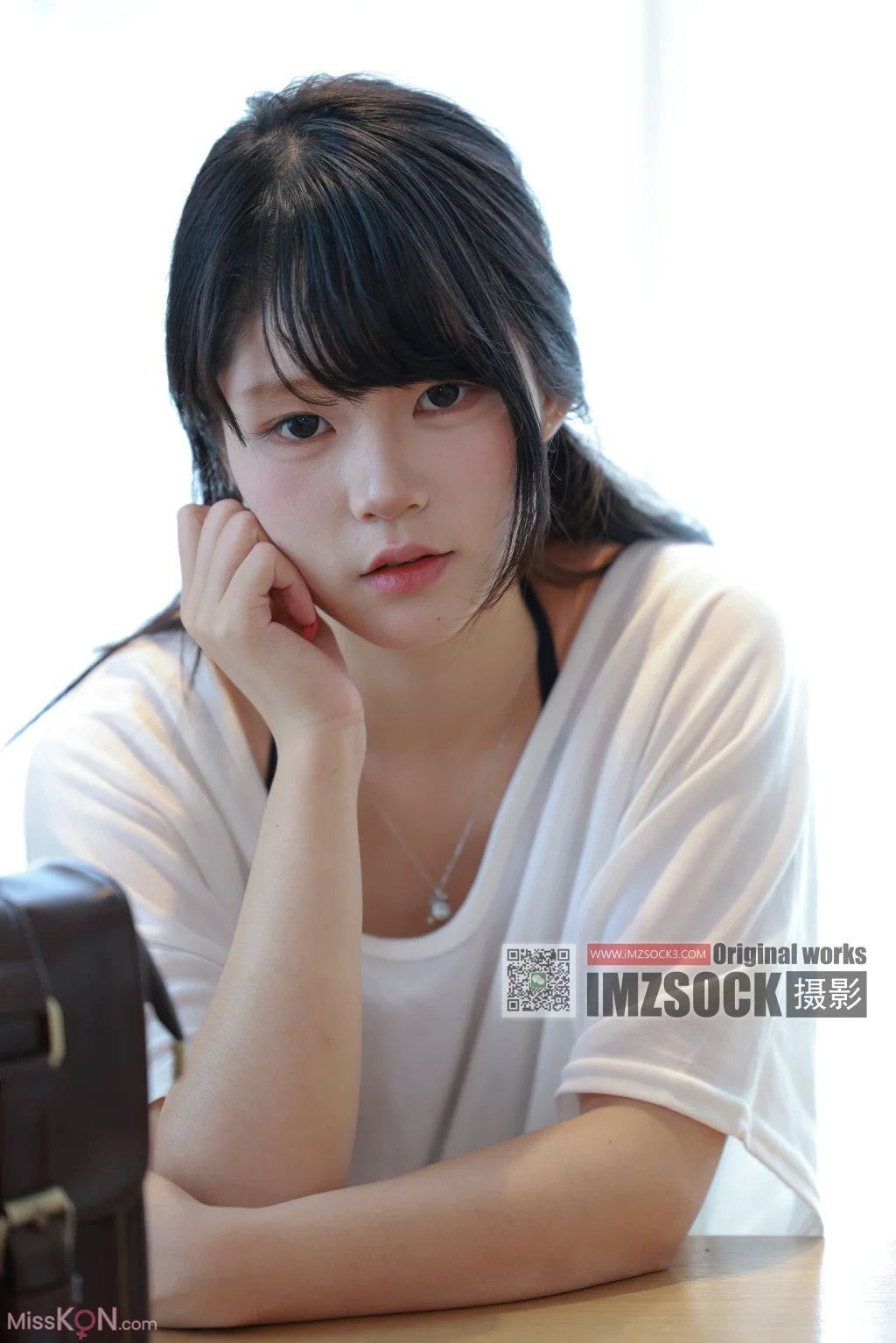 [MZSOCK爱美足] No.347: 琛琛 (212 photos + 1 video)