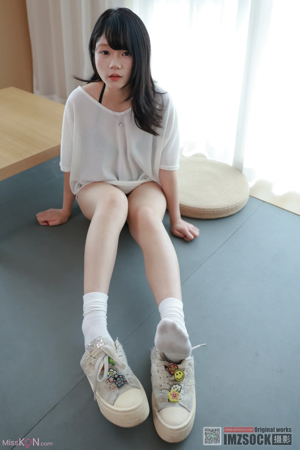 [MZSOCK爱美足] No.347: 琛琛 (212 photos + 1 video) – Page 2