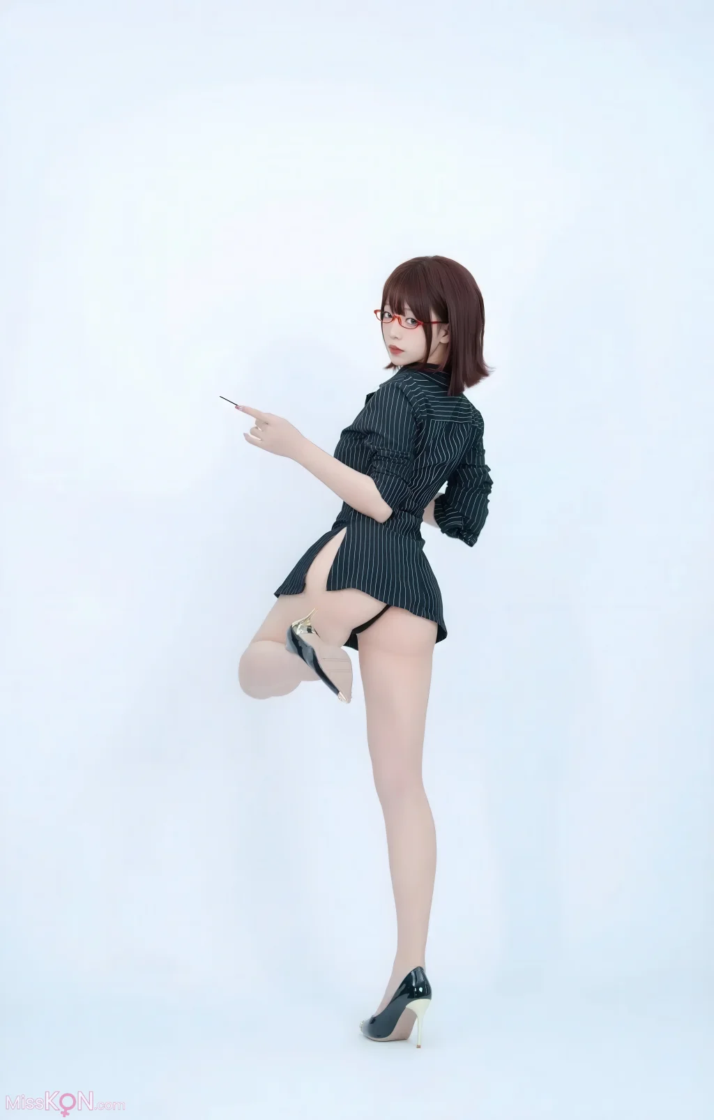 Coser@Bangni邦尼: 女秘书 (67 photos)