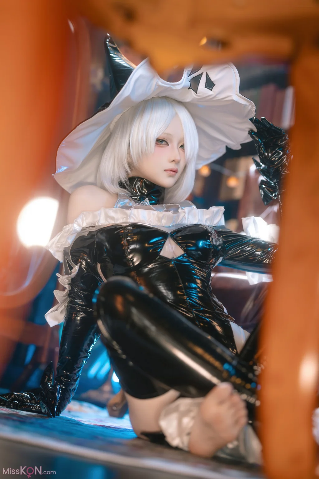 Coser@屿鱼: 尼尔 – 机械纪元 2B 万圣女巫同人 (70 photos)