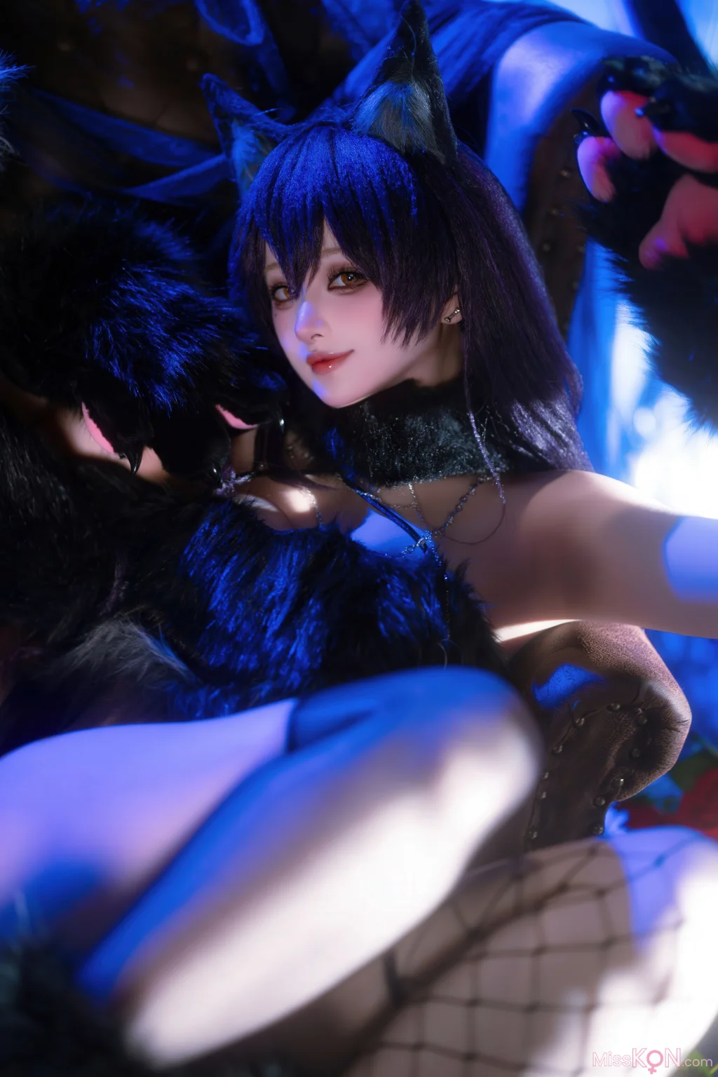 Coser@屿鱼: 碧蓝航线 爱宕 狼人 (51 photos)