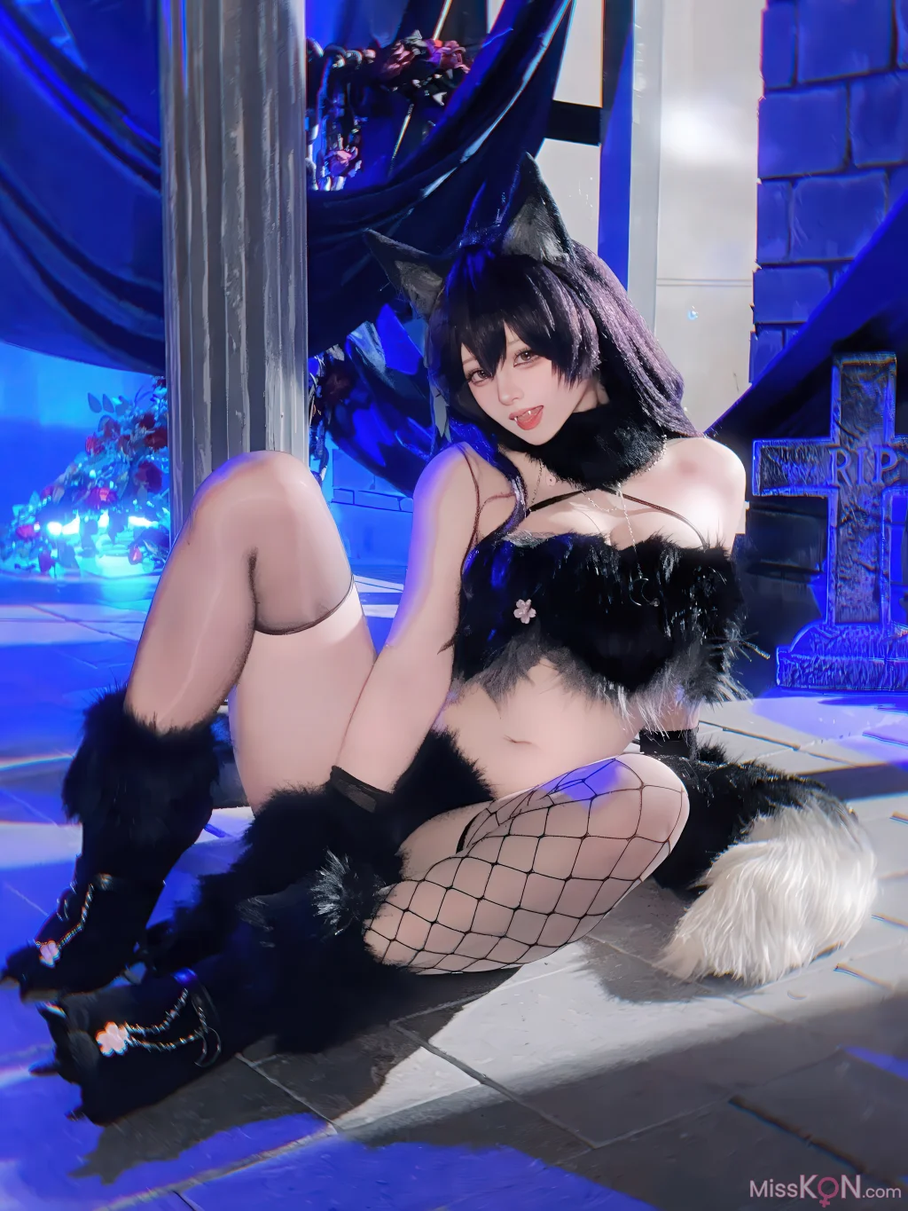 Coser@屿鱼: 碧蓝航线 爱宕 狼人 (51 photos) – Page 2