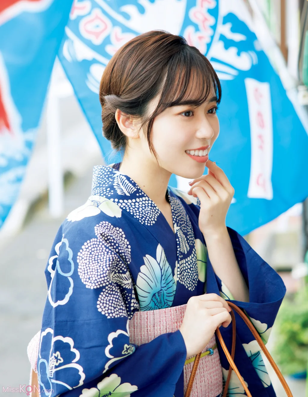 [JP] Sayuri Date (伊達さゆり): 1st写真集 あしあと (121 photos) – Page 2