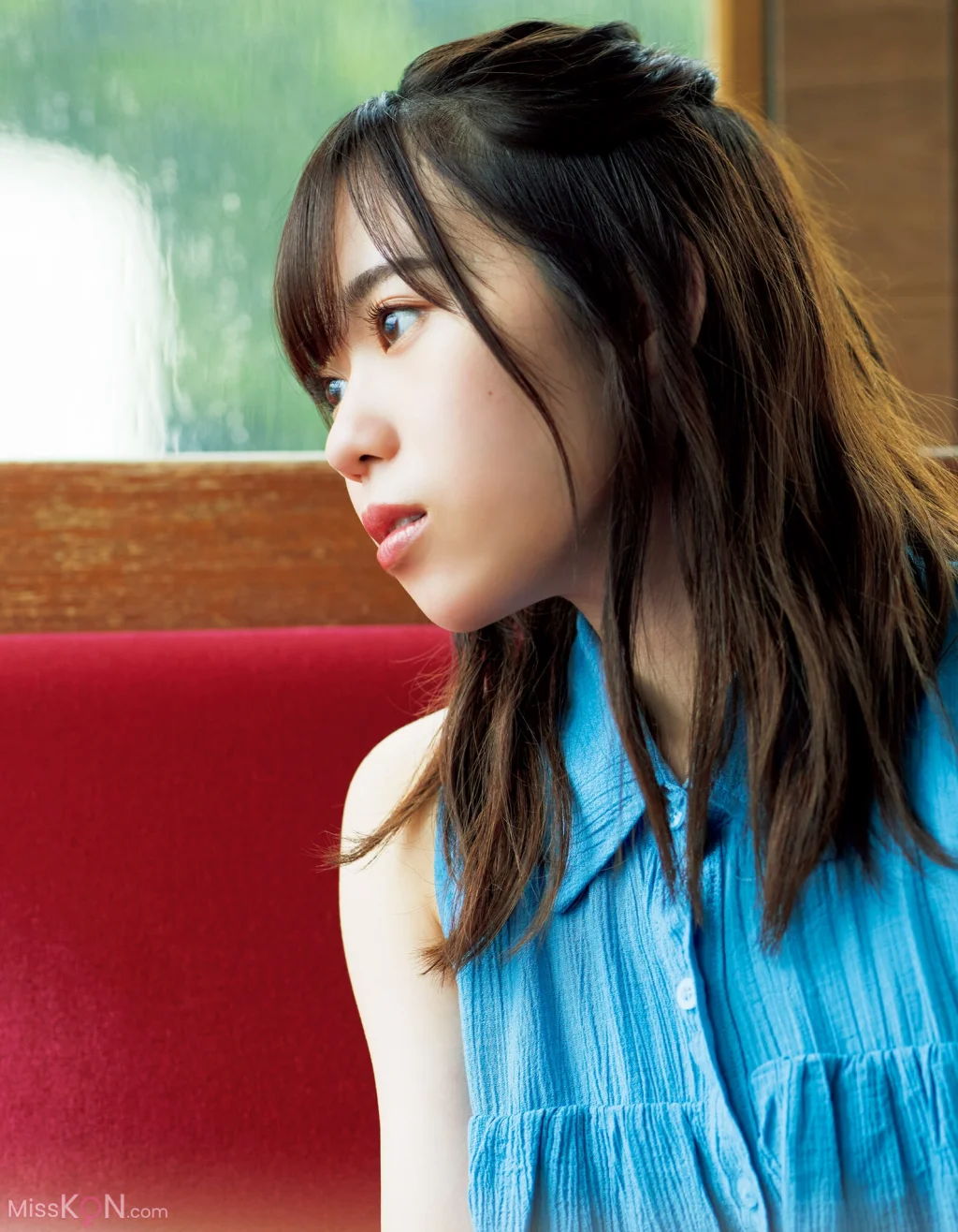 [JP] Sayuri Date (伊達さゆり): 1st写真集 あしあと (121 photos) – Page 2
