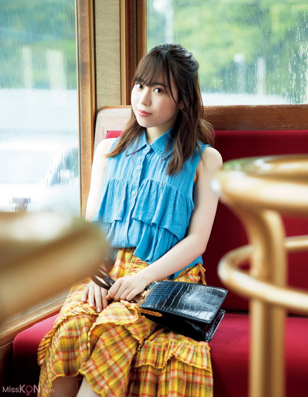 [JP] Sayuri Date (伊達さゆり): 1st写真集 あしあと (121 photos) – Page 2