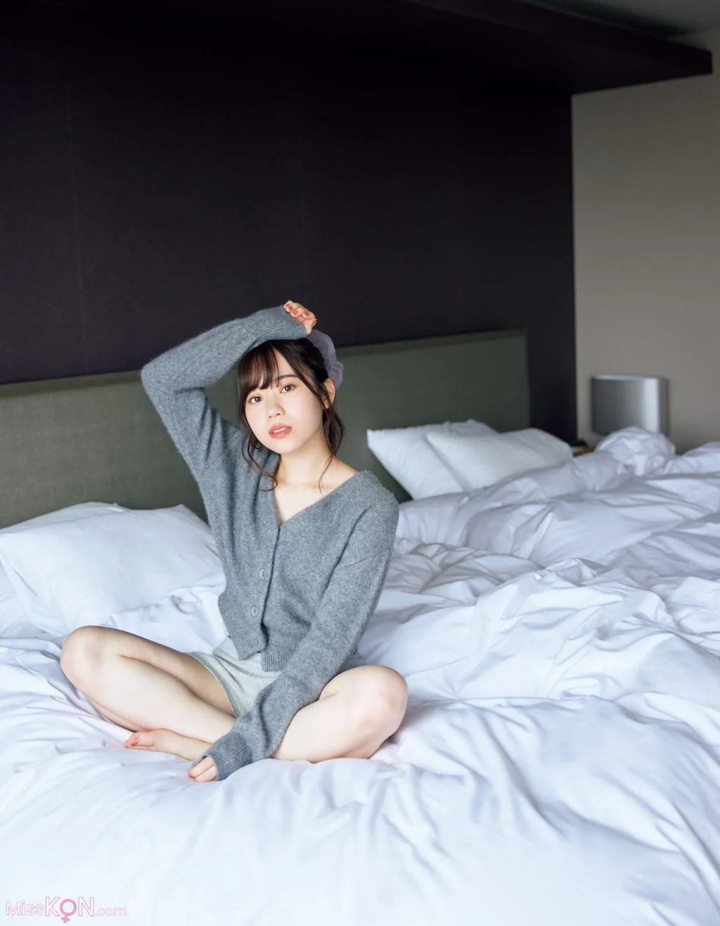 [JP] Sayuri Date (伊達さゆり): 1st写真集 あしあと (121 photos) – Page 3