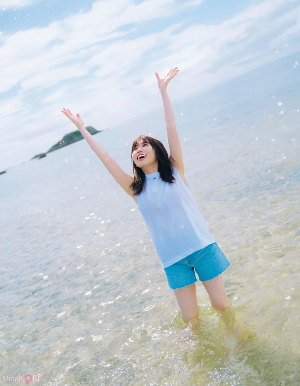 [JP] Sayuri Date (伊達さゆり): 1st写真集 あしあと (121 photos) – Page 3