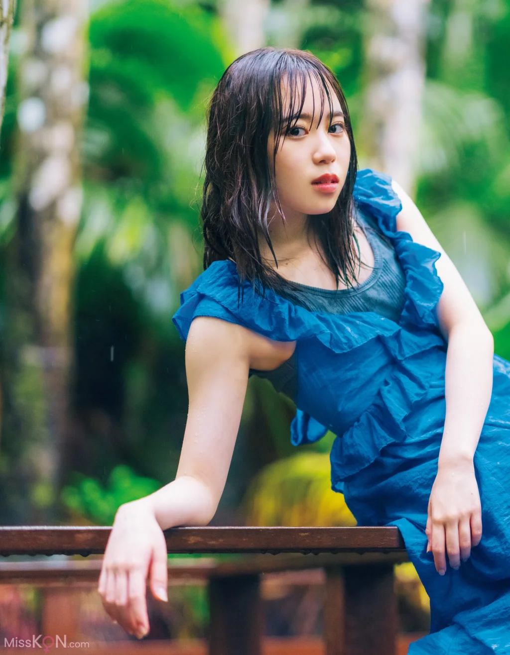 [JP] Sayuri Date (伊達さゆり): 1st写真集 あしあと (121 photos) – Page 3