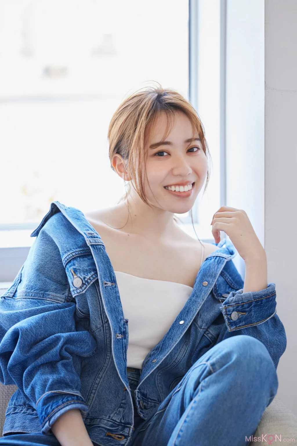 [JP] Sayuri Date (伊達さゆり): WHITE graph デジタル写真集 (64 photos) – Page 3