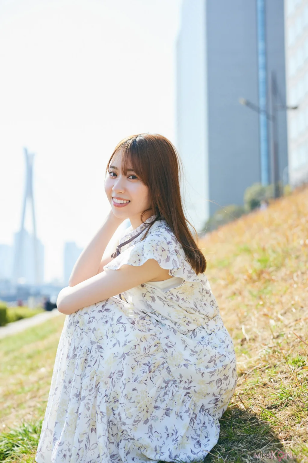 [JP] Sayuri Date (伊達さゆり): WHITE graph デジタル写真集 (64 photos) – Page 3
