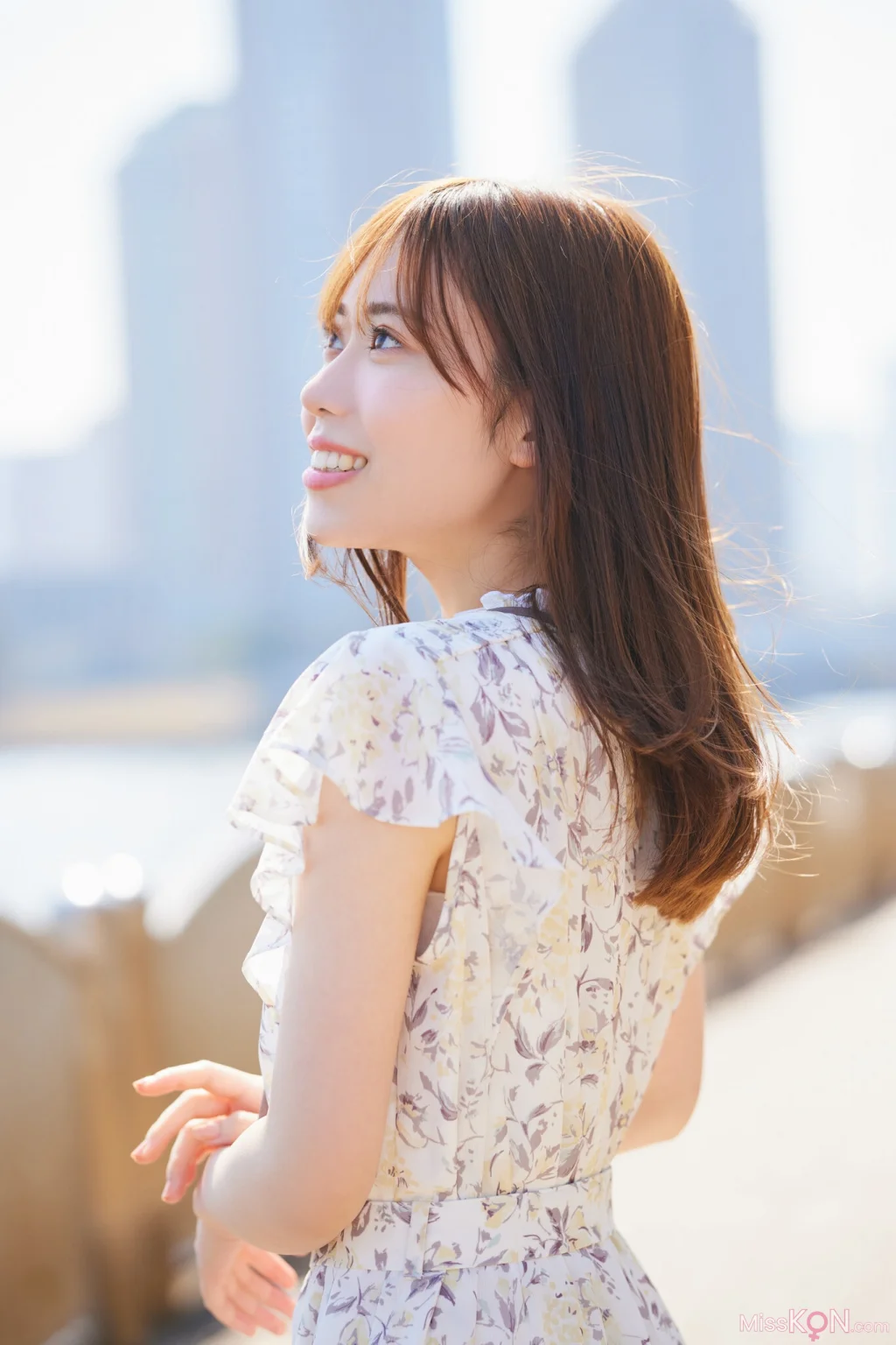 [JP] Sayuri Date (伊達さゆり): WHITE graph デジタル写真集 (64 photos) – Page 3