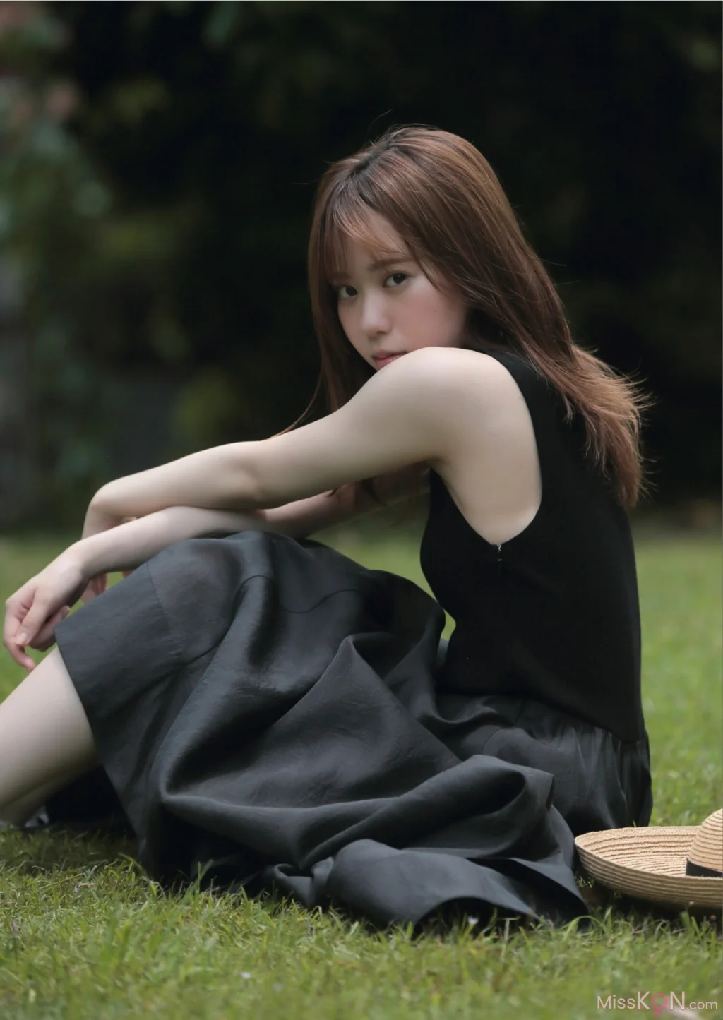 [JP] Sayuri Date (伊達さゆり): 写真集 「Sparkling Smile」 (47 photos) – Page 2