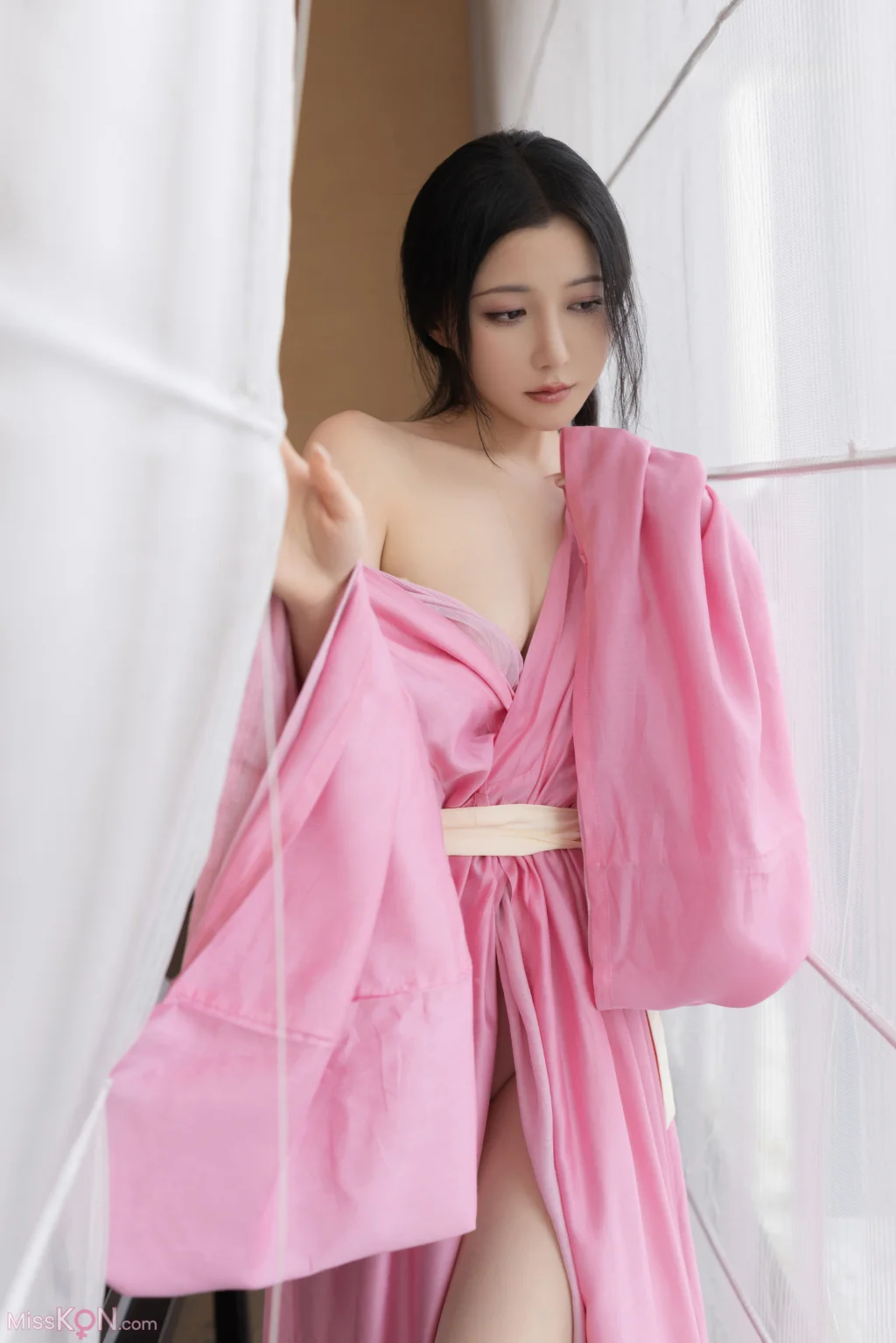 [内购无水印] 鱼子酱Fish: 秀人网模特 月影纱 (120 photos) – Page 2