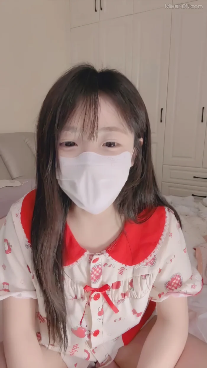才不是悦悦: 青春美少女范本 无懈可击 (34 photos + 5 videos)