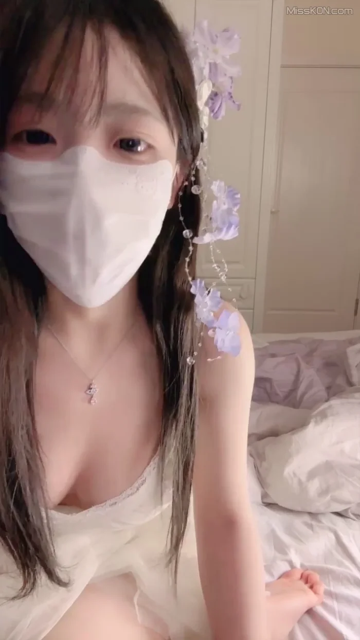 才不是悦悦: 青春美少女范本 无懈可击 (34 photos + 5 videos)