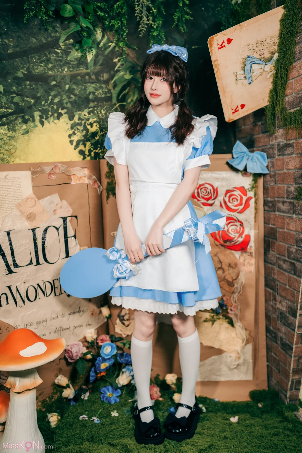 Coser@鹿八岁: 爱丽丝梦游仙境 (24 photos)