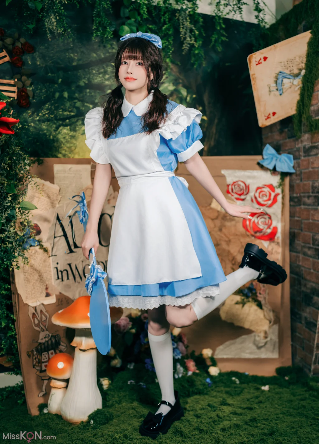 Coser@鹿八岁: 爱丽丝梦游仙境 (24 photos)
