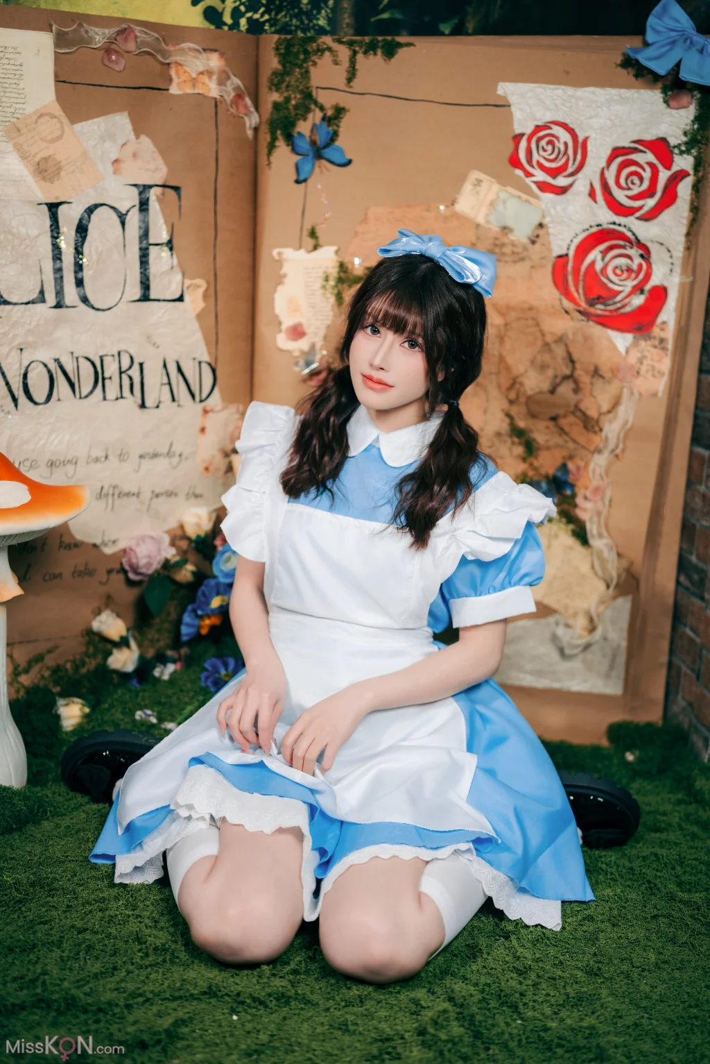 Coser@鹿八岁: 爱丽丝梦游仙境 (24 photos)