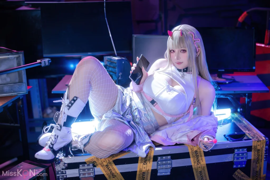 Coser@屿鱼: 胜利女神：妮姬 毒蛇 (86 photos)