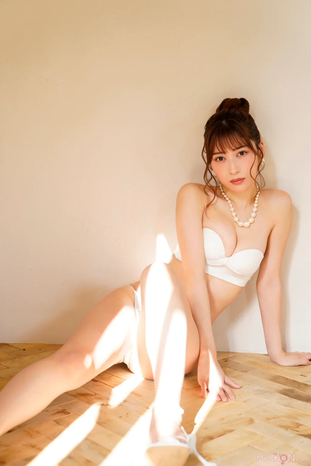 [JP] Risa Yukihira (雪平莉左): ヤングガンガンデジタル限定写真集「プリズム」 (61 photos)