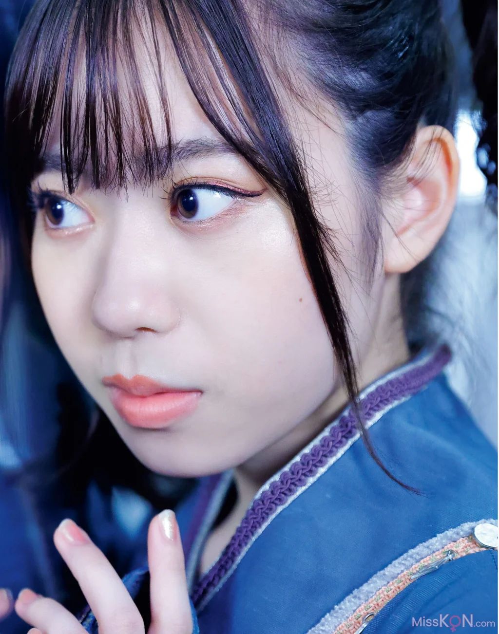 [JP] Sayuri Date (伊達さゆり): フォト＆インタビューブック 〜置いてきた傘と地図〜 (251 photos)
