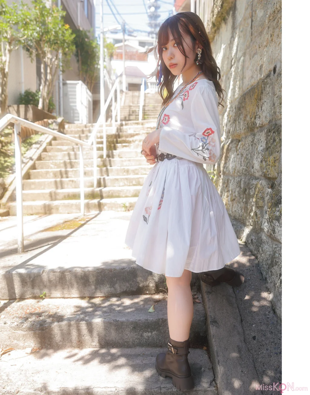 [JP] Sayuri Date (伊達さゆり): フォト＆インタビューブック 〜置いてきた傘と地図〜 (251 photos) – Page 2