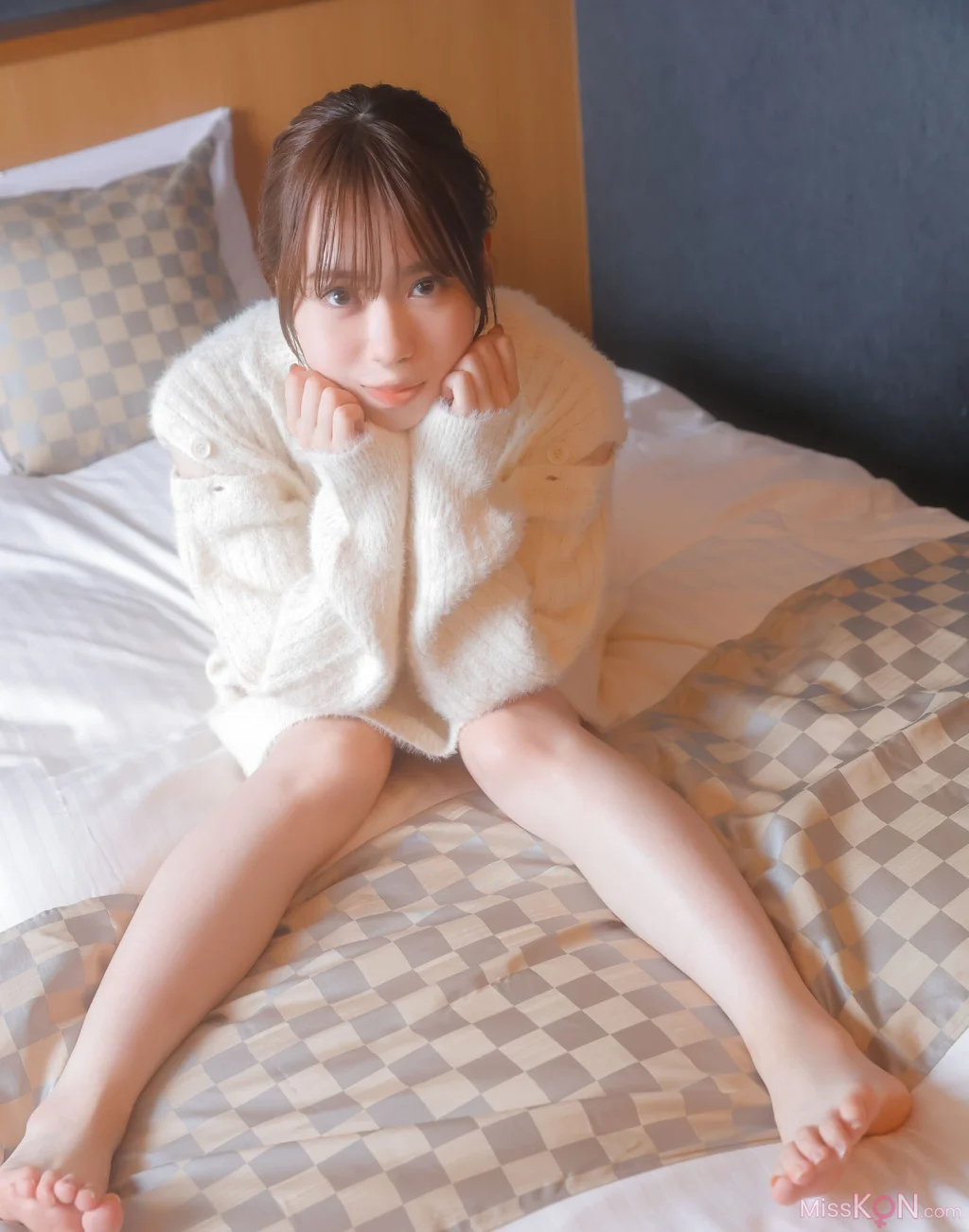 [JP] Sayuri Date (伊達さゆり): フォト＆インタビューブック 〜置いてきた傘と地図〜 (251 photos) – Page 2