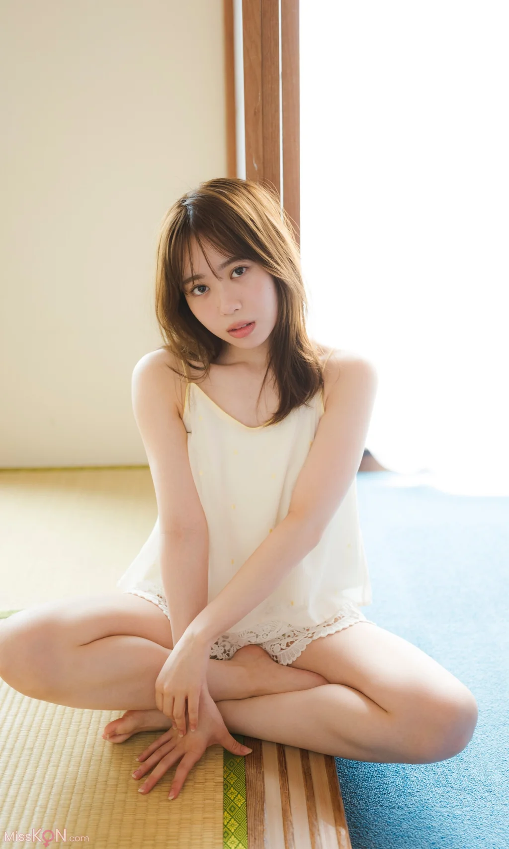[JP] Sayuri Date (伊達さゆり): 写真集 「雨恋ダイアリー」 (72 photos) – Page 2