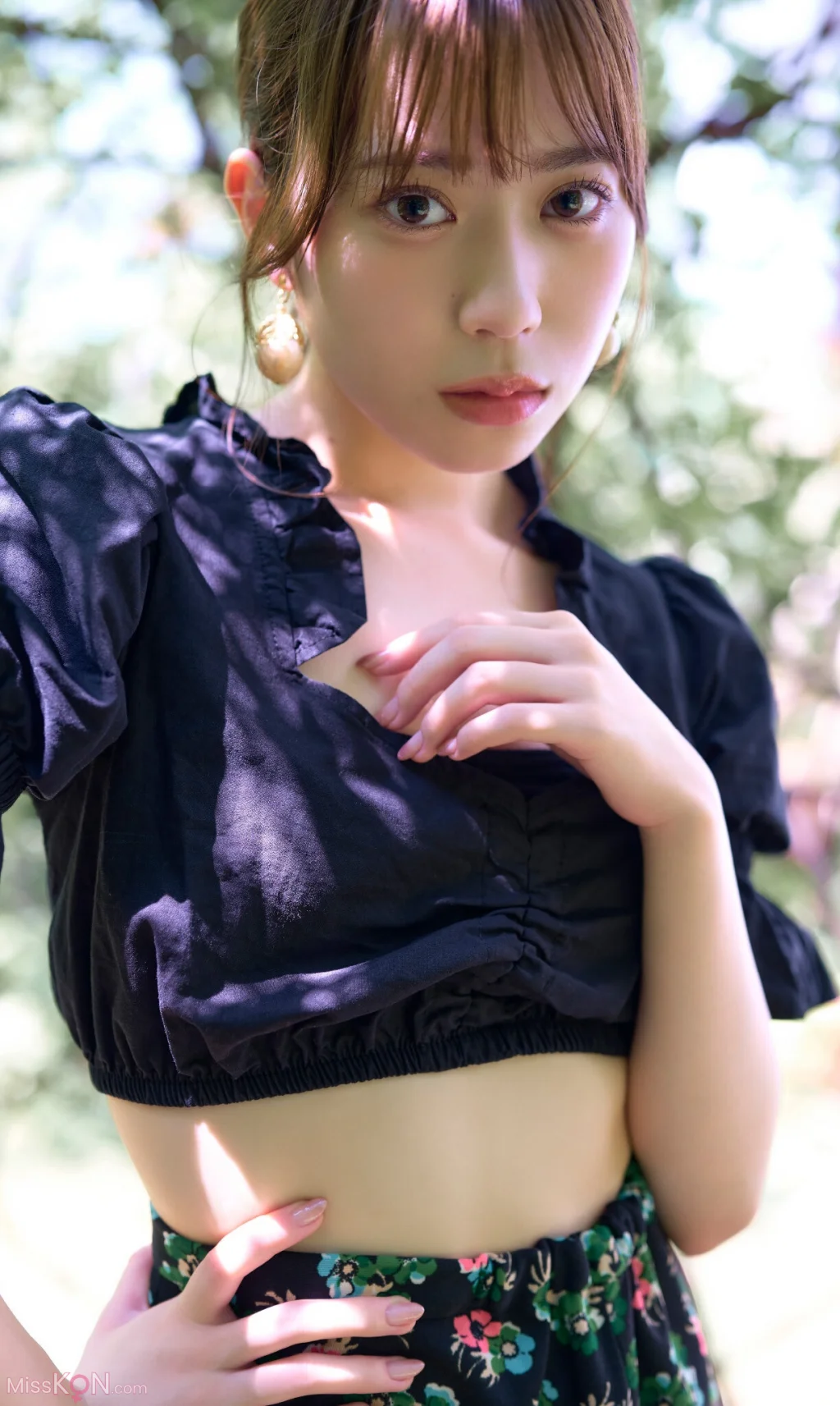 [JP] Sayuri Date (伊達さゆり): 写真集 OVER／「My Girl」 PHOTO BOOK (101 photos)