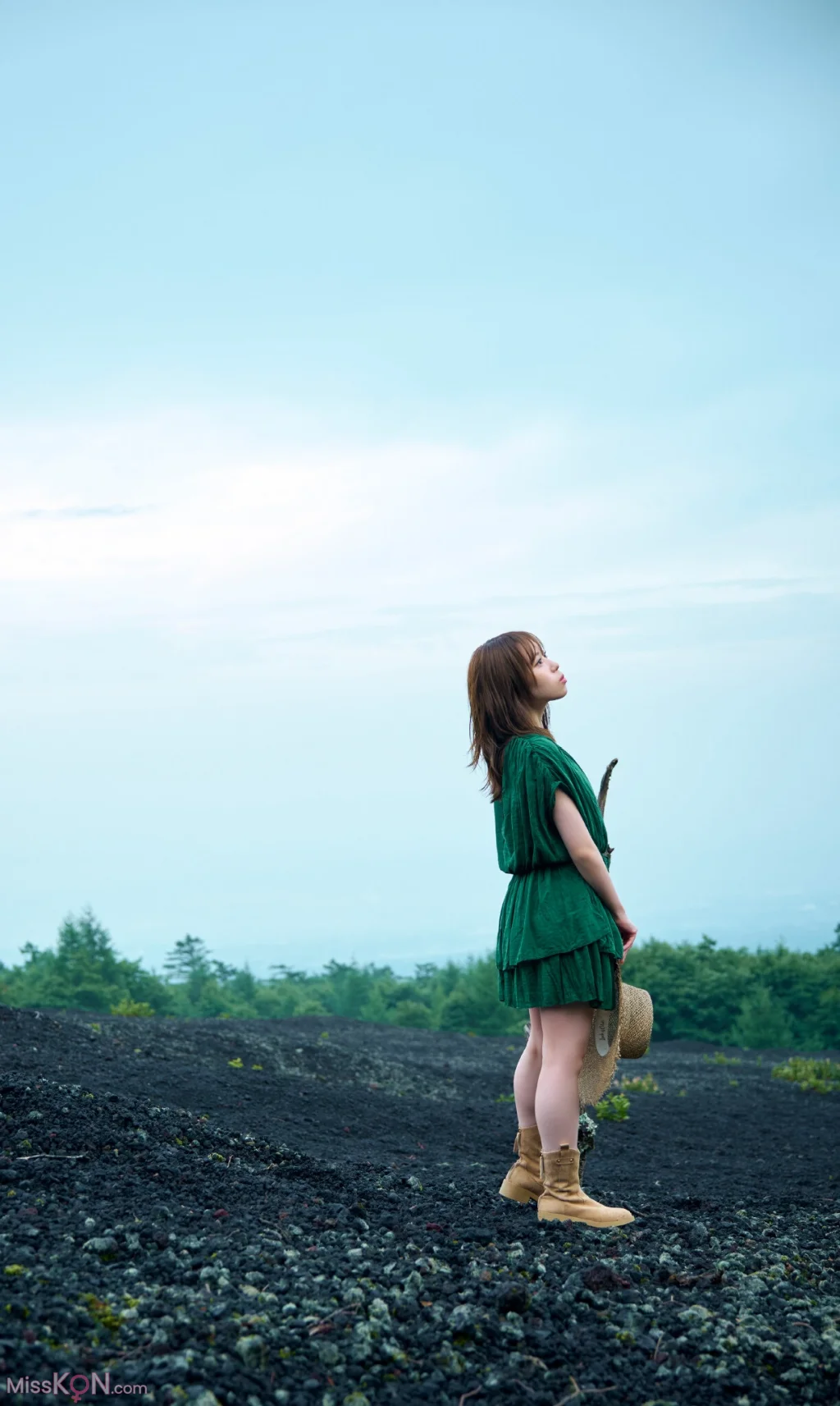 [JP] Sayuri Date (伊達さゆり): 写真集 OVER／「My Girl」 PHOTO BOOK (101 photos)