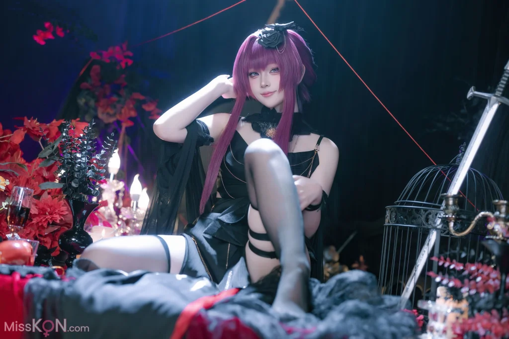 Coser@屿鱼: 崩坏 星穹铁道 卡芙卡 缚月之夜 (60 photos)