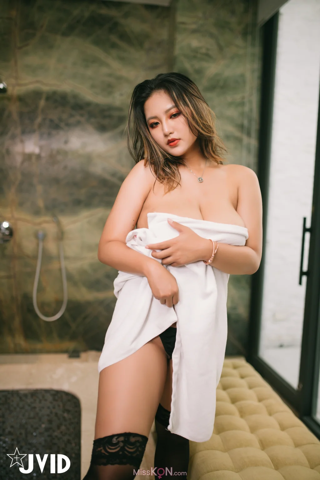 [JVID] Agelia安吉: 爆乳风俗娘全身心地事奉-乳推全裸互动全身性按摩-为您服务 Body Massage (43 photos + 2 videos)