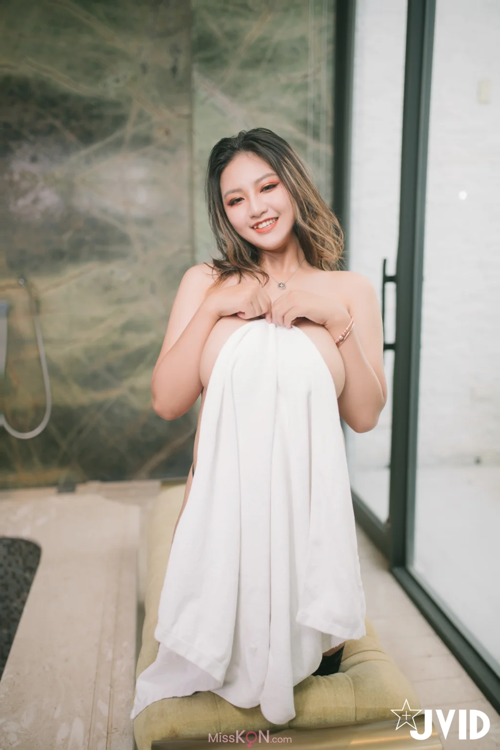 [JVID] Agelia安吉: 爆乳风俗娘全身心地事奉-乳推全裸互动全身性按摩-为您服务 Body Massage (43 photos + 2 videos) – Page 3