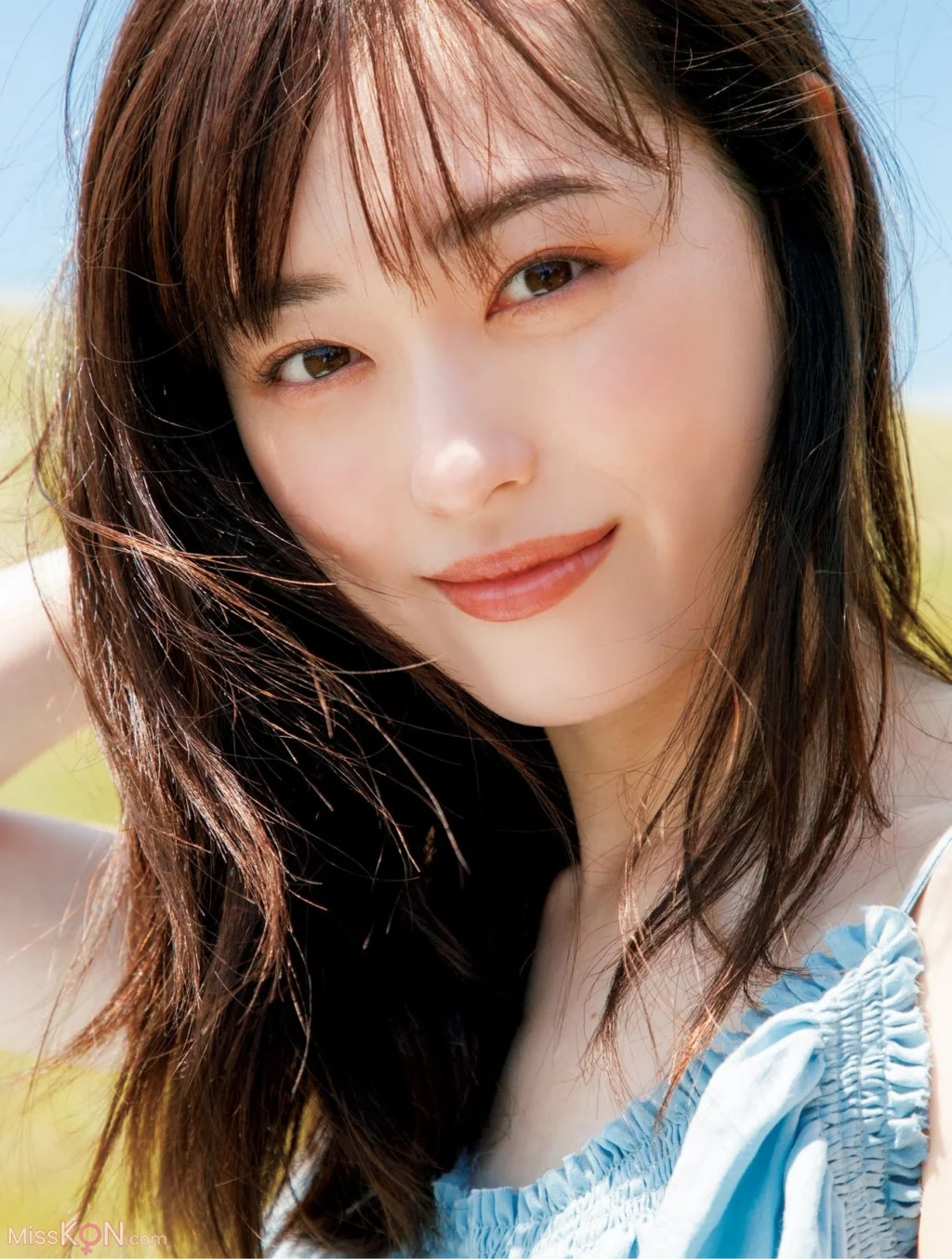 [JP] Haruka Fukuhara (福原遥):【電子版特典画像付き】フォトブック gift (154 photos)
