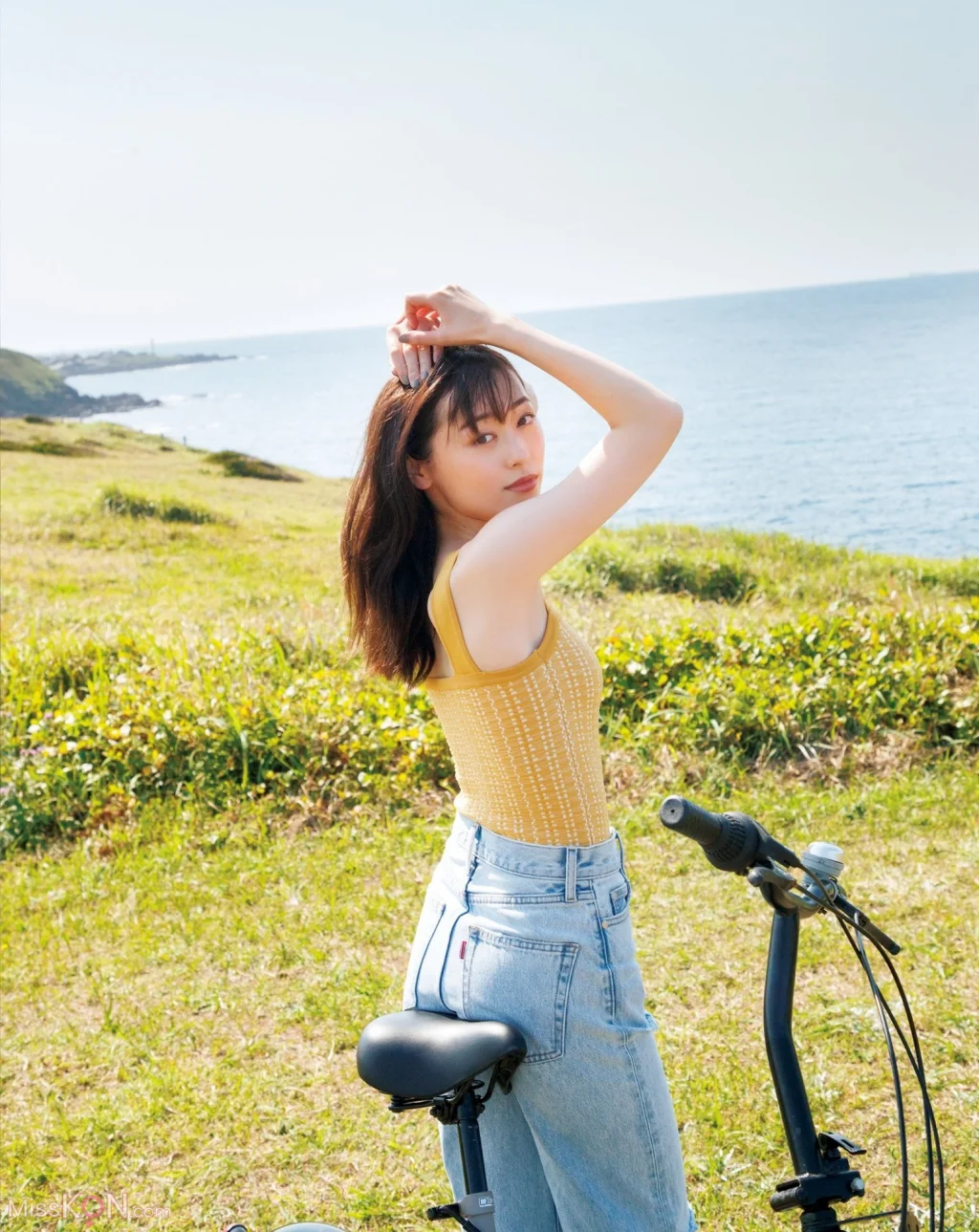 [JP] Haruka Fukuhara (福原遥):【電子版特典画像付き】フォトブック gift (154 photos)